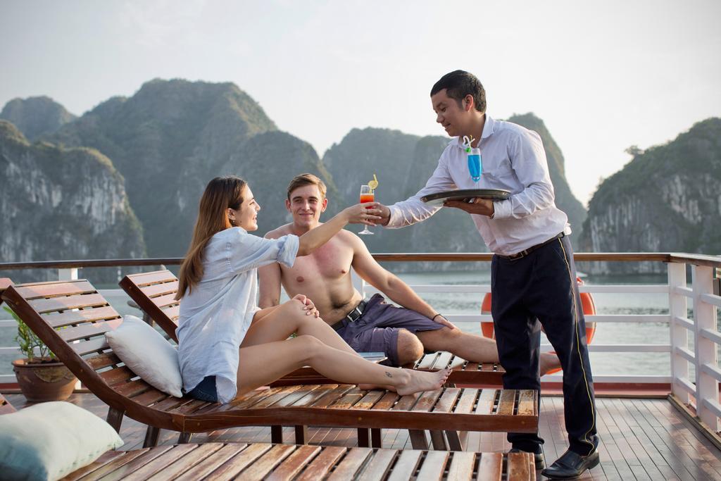 Secret Halong Cruise Hotel Ha Long Exterior photo